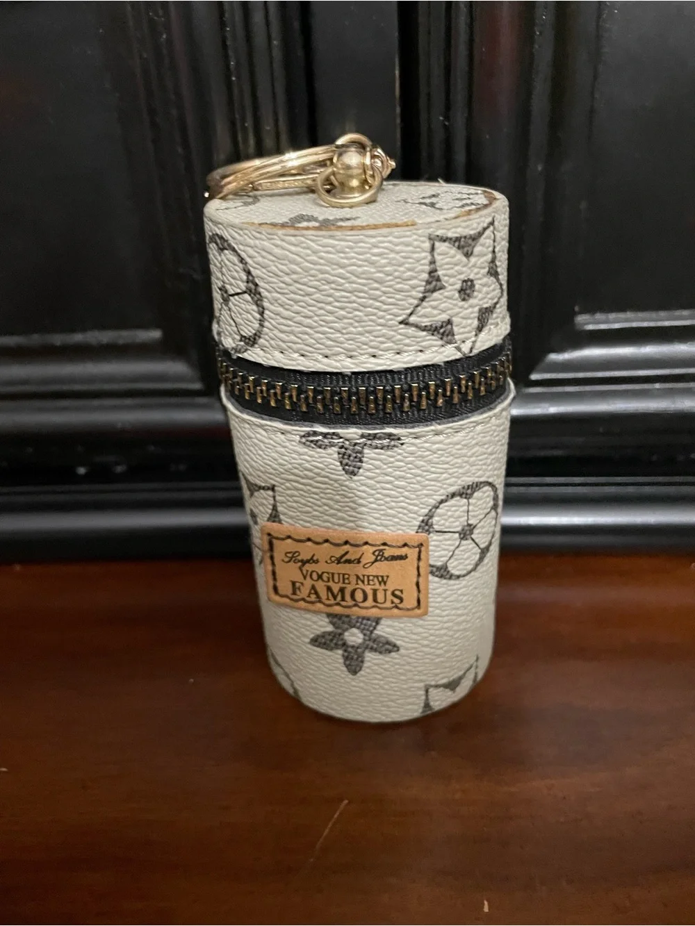 Cream Printed Leatherette Mini Case with Keychain bag charm - Picture 1 of 5